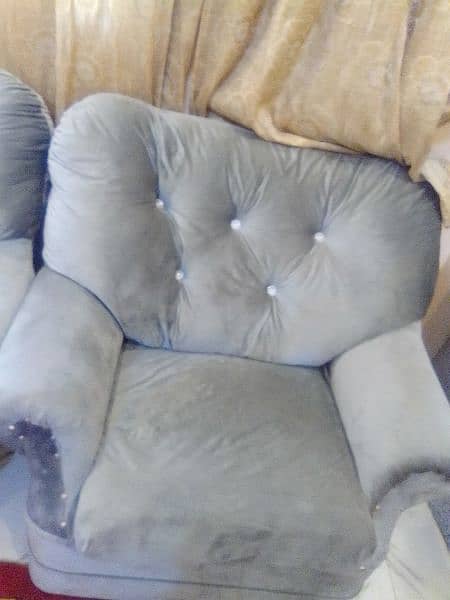 7 seater sofas condition 10/9  good condition 1
