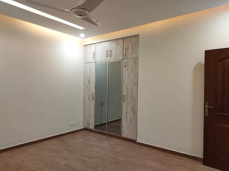 Brand New 10 Marla 3 BED Flat 7th Floor Available For Rent In Askari 11 Sec- D 15