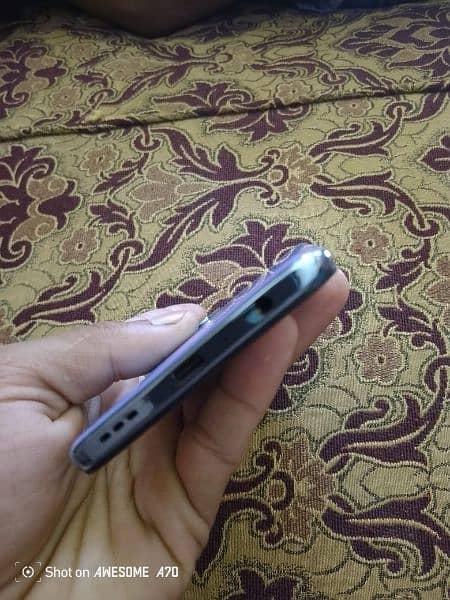 Oppo f15 8/256 0nly mobile 3