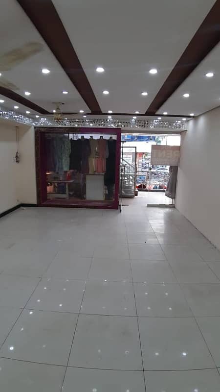 Brand New 500 sqft shop for rent in prime location of Pakistan Town. 11