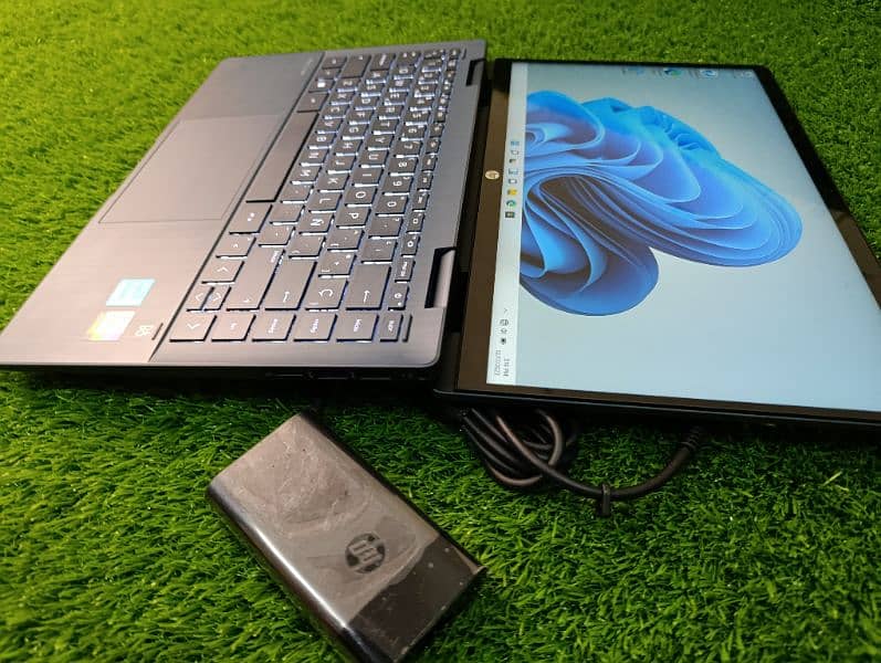 Laptop HP Pavilion 14-x360, Touchscreen,Core i5 12th Gen. 8GB RAM,256GB 3