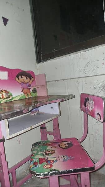 Dora study table with chair 1