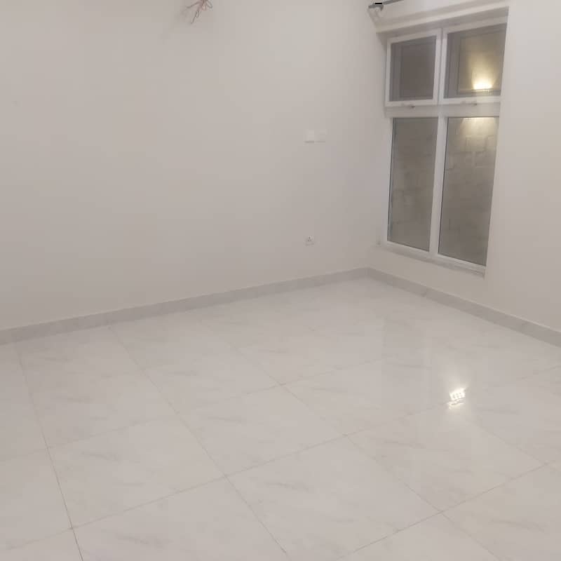 10 Marla upper portion available for rent in sector C1 4