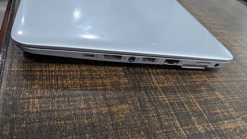 HP elitebook 820 G4 i7 7gen 2