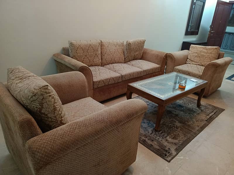 Fully Furnished 2 Bedroom Apartment For Rent In F-11 Markaz 4