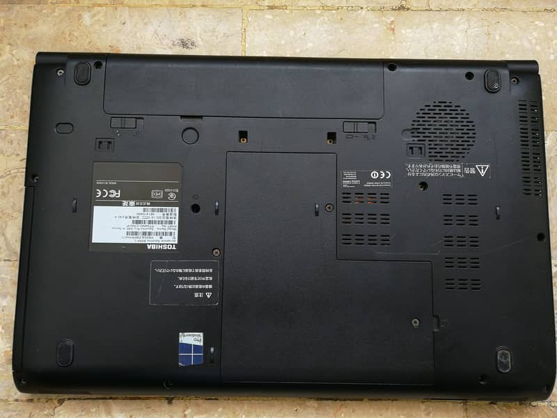 Toshiba Dynabook B554/L i5 (4th generation) 2