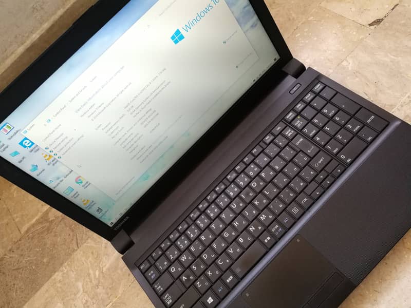 Toshiba Dynabook B554/L i5 (4th generation) 3