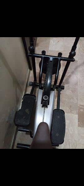 elliptical exercising machine 5