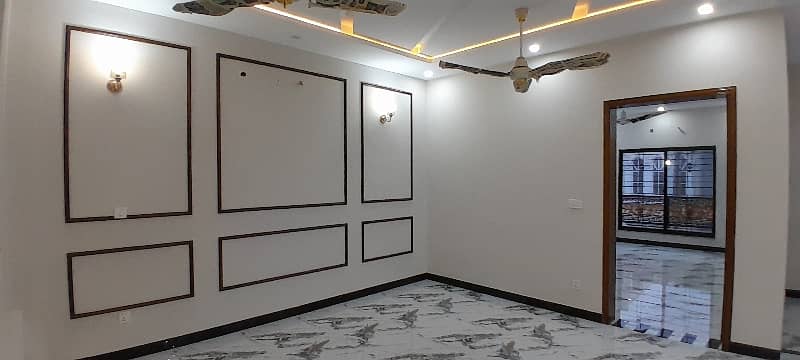 Find Your Ideal Prime Location House In Lahore Under Rs. 35000000 7