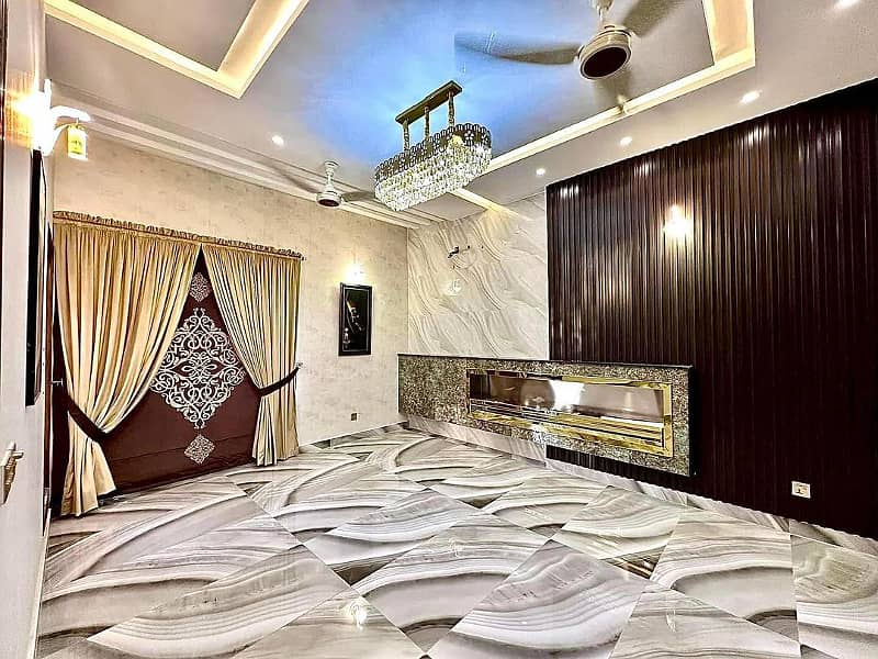 10 Marla stylish & modern House Available for sale in Sector C Bahria Town Lahore 8