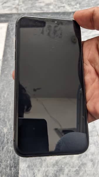 iPhone 11 128gb factory unlock 10/10 condition 1