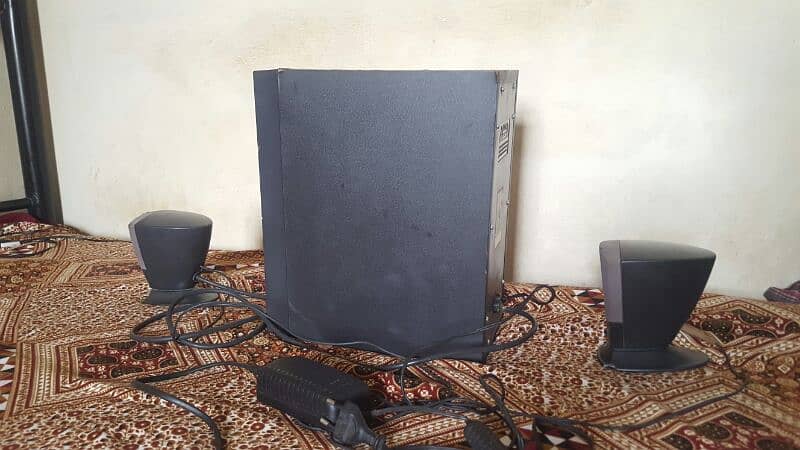 Harman Kardon 2.1 Speakers woofer sound system Made by Samsung 5