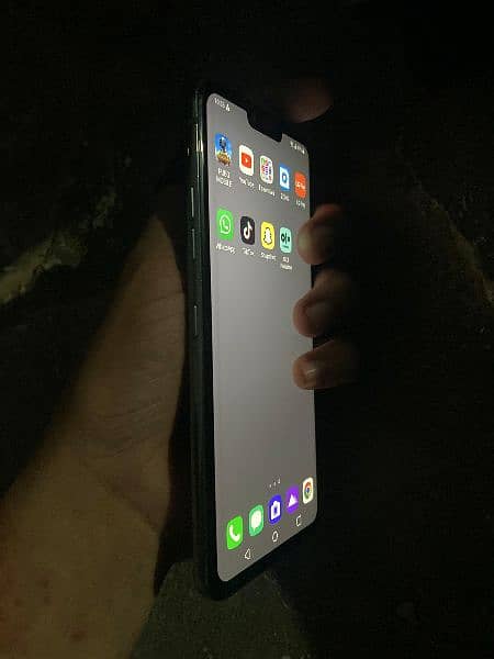 LG G8 THINQ GAMING MOBILE 6/128 GB WHATSAPP 03282063835 2