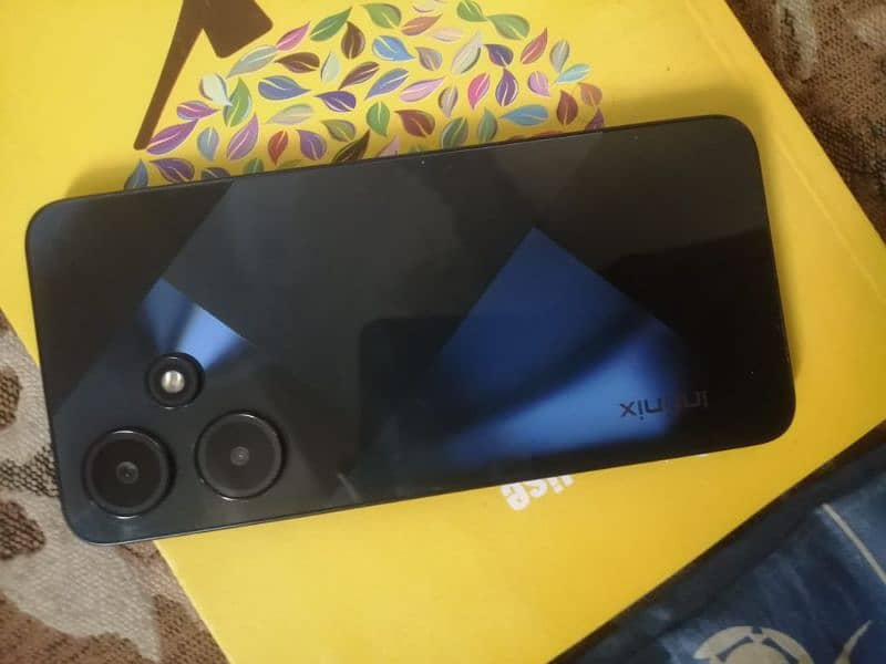 Infinix Hot 30 i 3