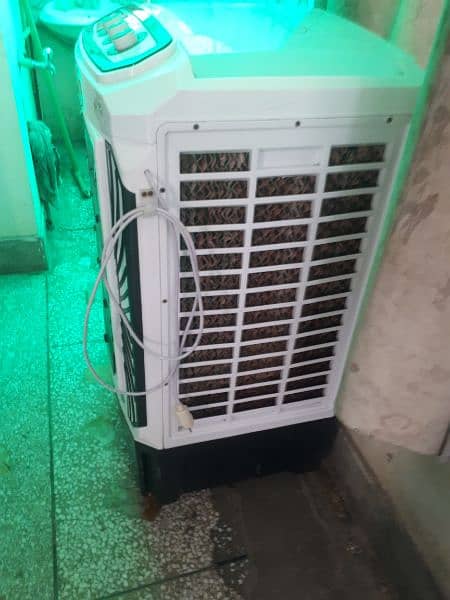 air cooler for sale 10/10condition ha contact only 03009483511 2