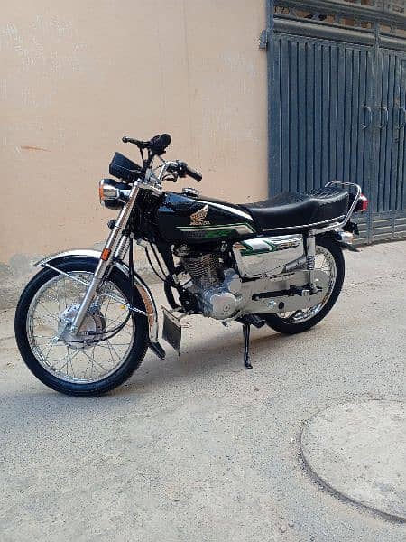 Honda 125 good condition 10 by 10 2
