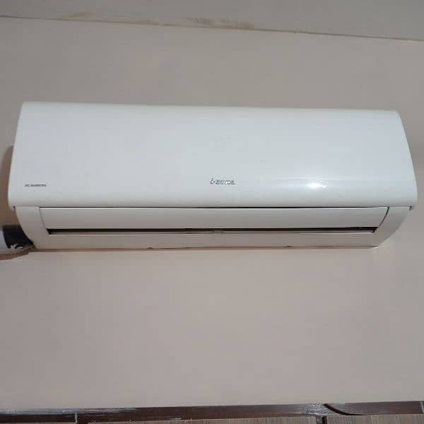 Izone air conditioner 1ton 1