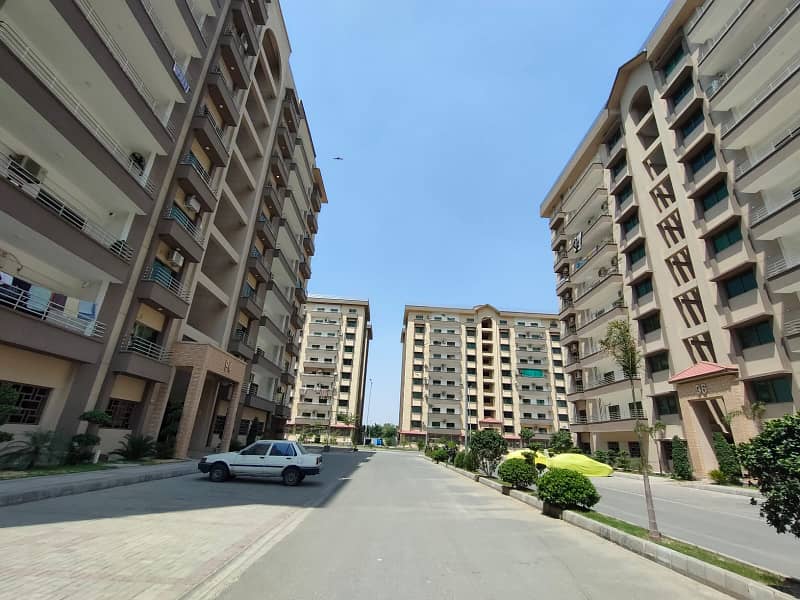 BRAND NEW 12 Marla 4 Bed Flat On Ground Floor Available For Rent In Askari 11 Sec-B Lahore 0