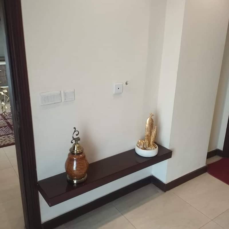 1 Bed Furnished Apartment Available for sale in Nishtar Block Bahria Town Lahore 4