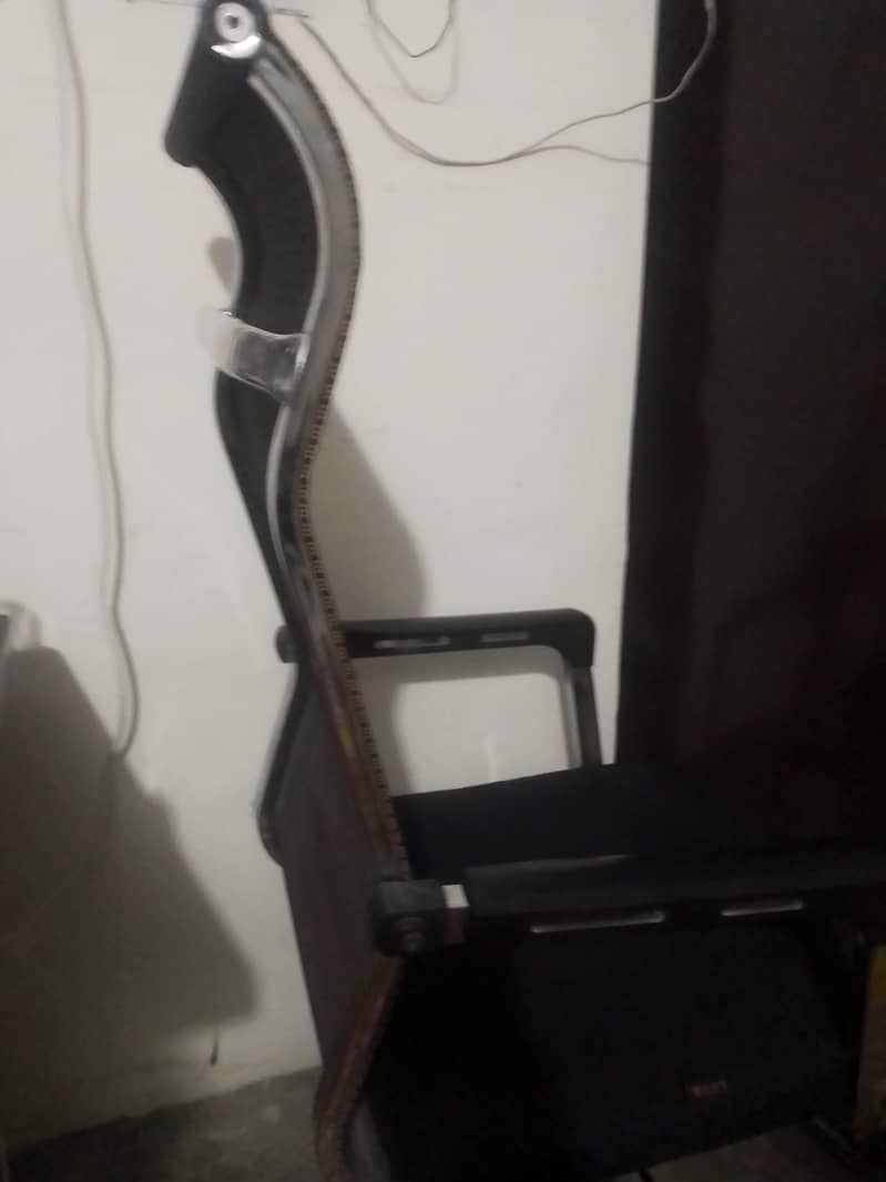 Mash Revolving Chair Full Steel Body 1