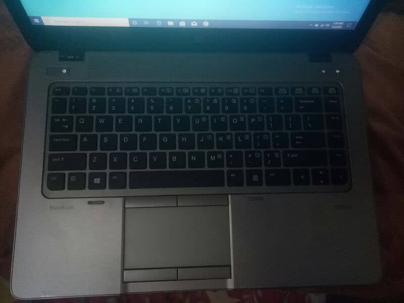 HP elitbook 840 g1 i5 4rthgen 3