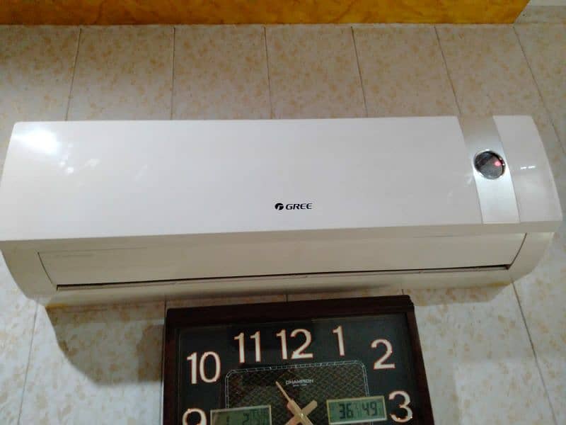 Gree 1.5 ton split Ac almost like new good condition 4