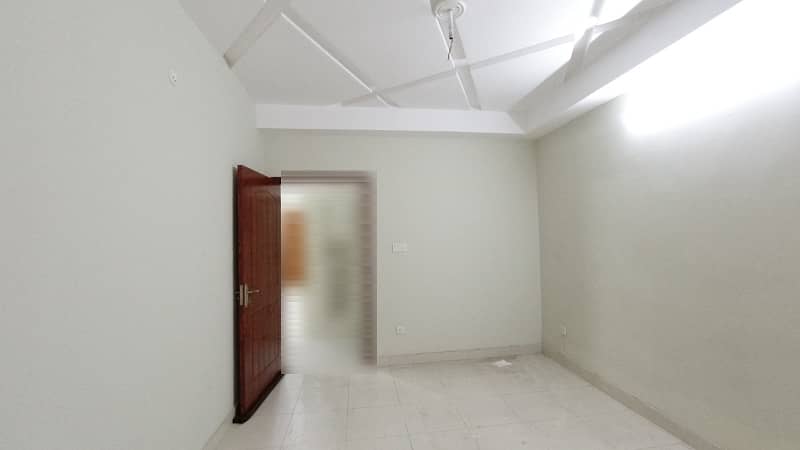 1050 Square Feet Flat In Capital Square For sale At Good Location 12