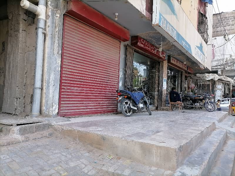 250 Square Feet Shop Ideally Situated In Gulshan-e-Iqbal - Block 13-D2 12
