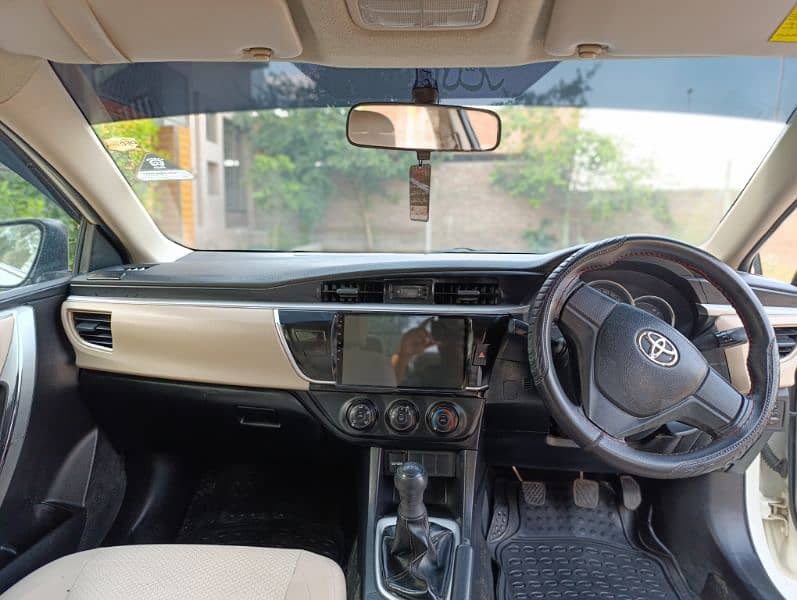 Toyota Corolla GLI 2016 read add 4