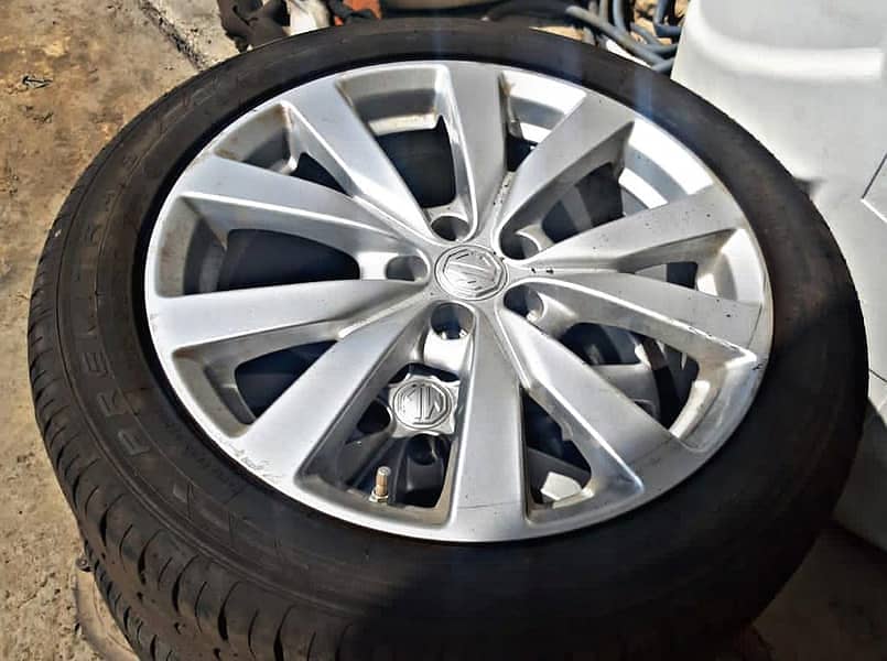 KIA Sportage MG HS Toyota Revo Fortuner Tyres Rims Fenders back Lights 15