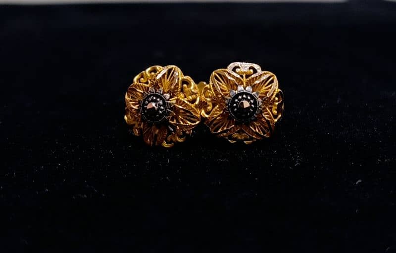 Gold Earrings 3