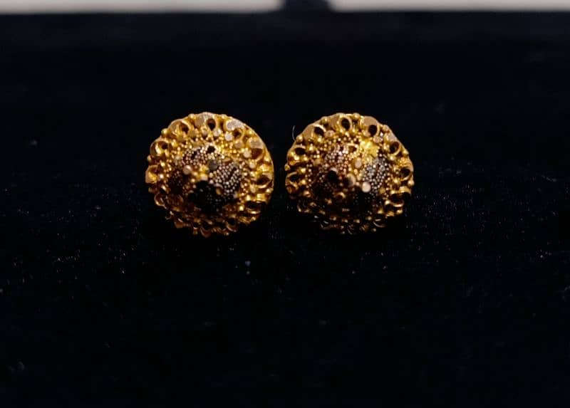 Gold Earrings 4