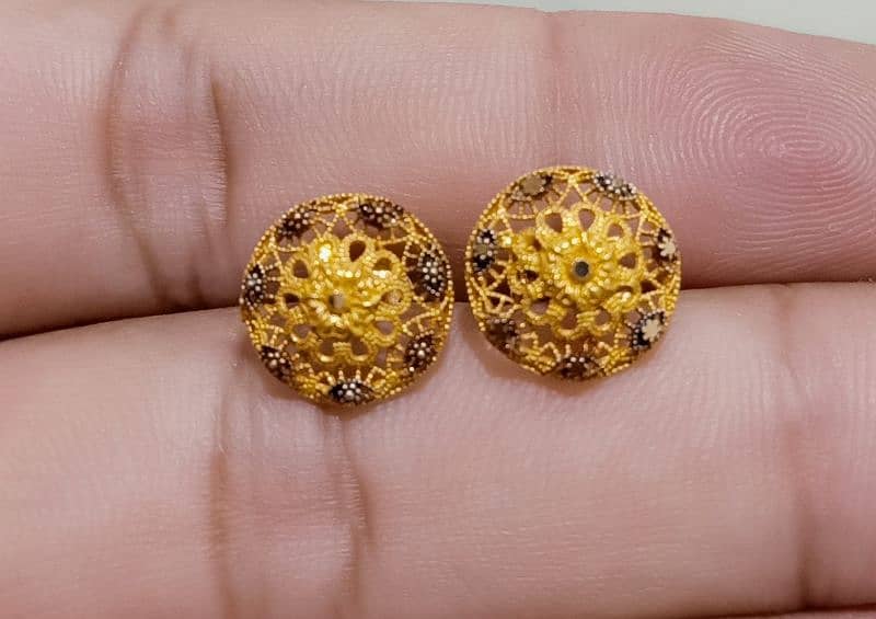 Gold Earrings 11