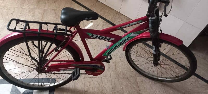 Good condition cycle kuch months used hai bas all new warranty 5 years 2