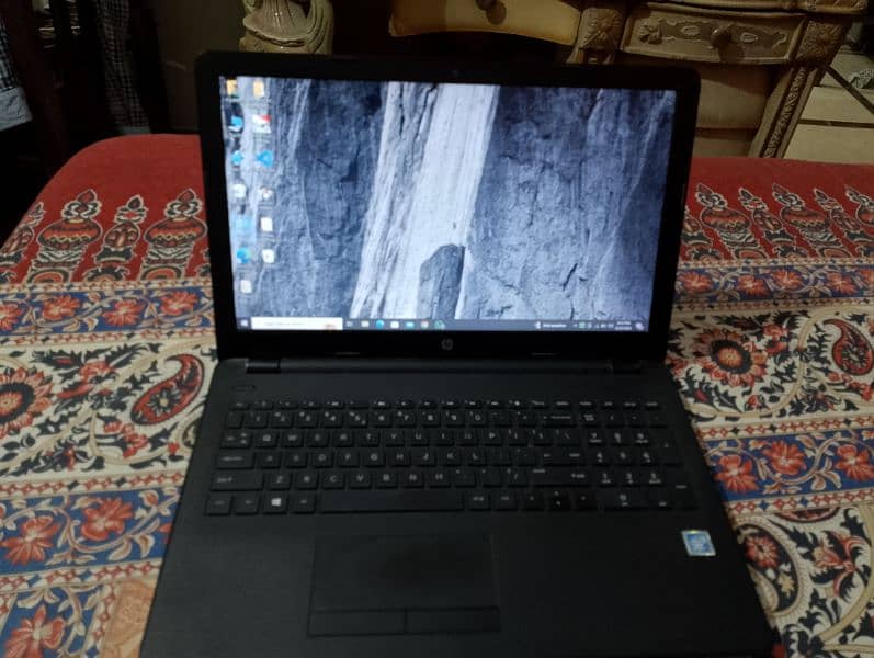 HP laptop N3060 1