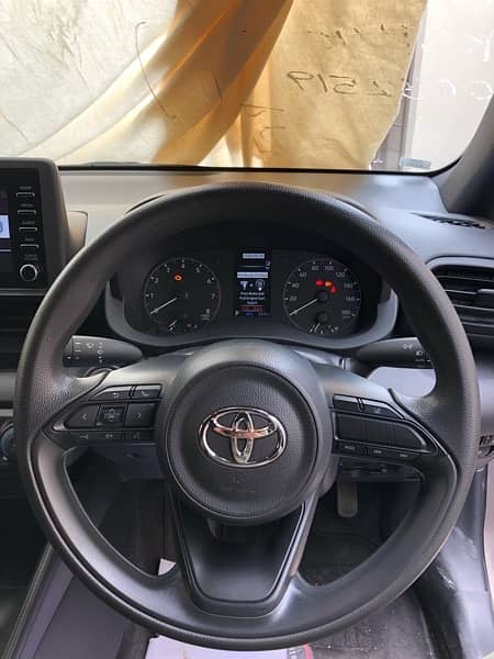 Toyota Yaris 2021 4
