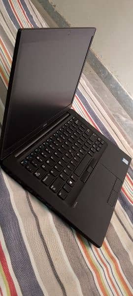 Laptop Dell Latitude 7490 core i7 6th generation 1