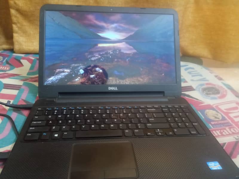 Dell Core i5 | 4 gb ram | 10\10 condition 0