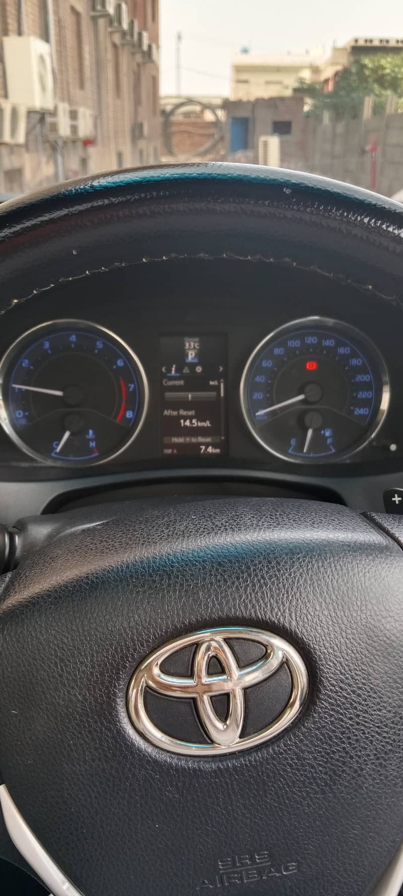 Toyota Corolla Altis Grande 1.8 CVT-i 10
