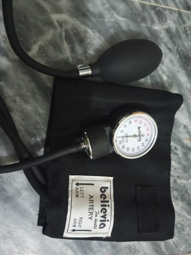 BP apparatus (believia brand) and stethoscope(senior brand) 6