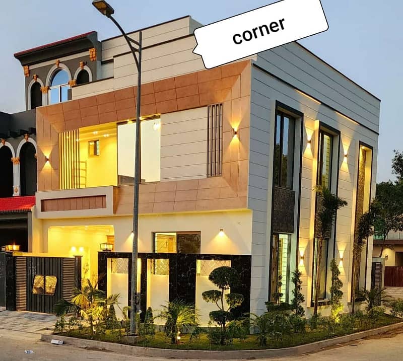 5.5 Marla Corner House For Sale 0