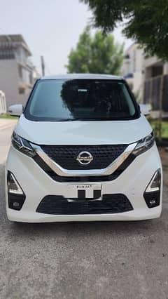 Nissan Dayz Highway Star X S-Hybrid Pro Pilot full option car 0