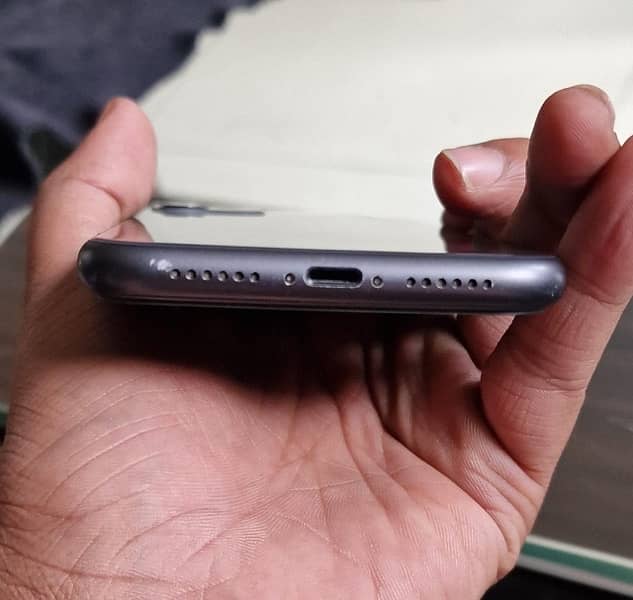 Iphone 11 PTA Approved 4