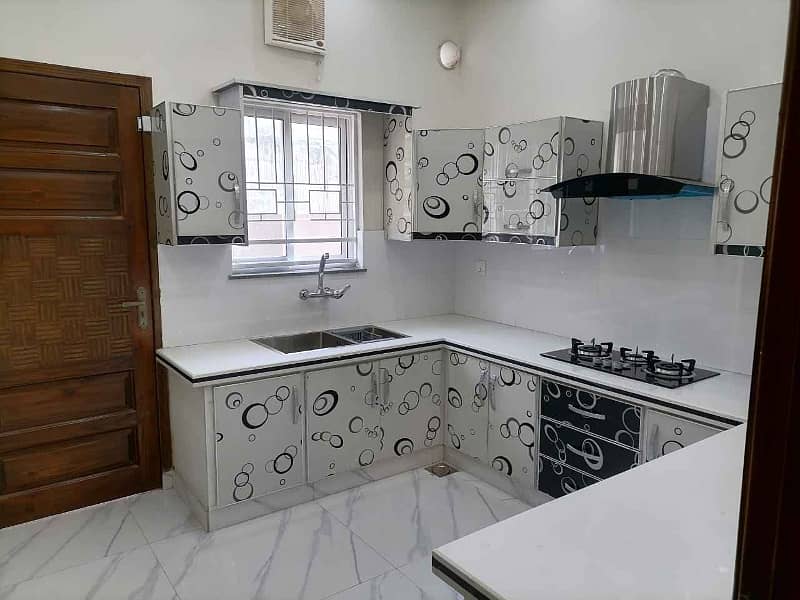 5MARLA UPER PORTION FOR RENT AA BLOCK BAHRIA TOWN LAHORE 4