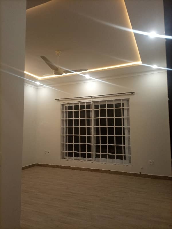 Brand New Independent 1 Kanal Upper Portion 3bed For Rent 9