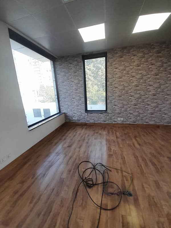10000 Square Feet Office For Rent In Gulberg 3 10