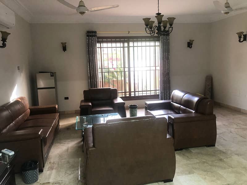 Excellent Bungalow For Sale In Phase 5 9