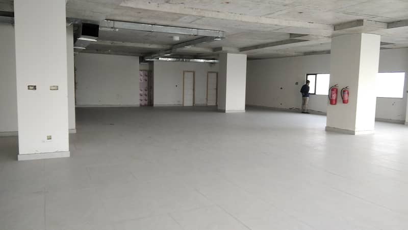 Premium Executive Class 3600 Square Feet Office Space In Prime Business District In Gulberg 3