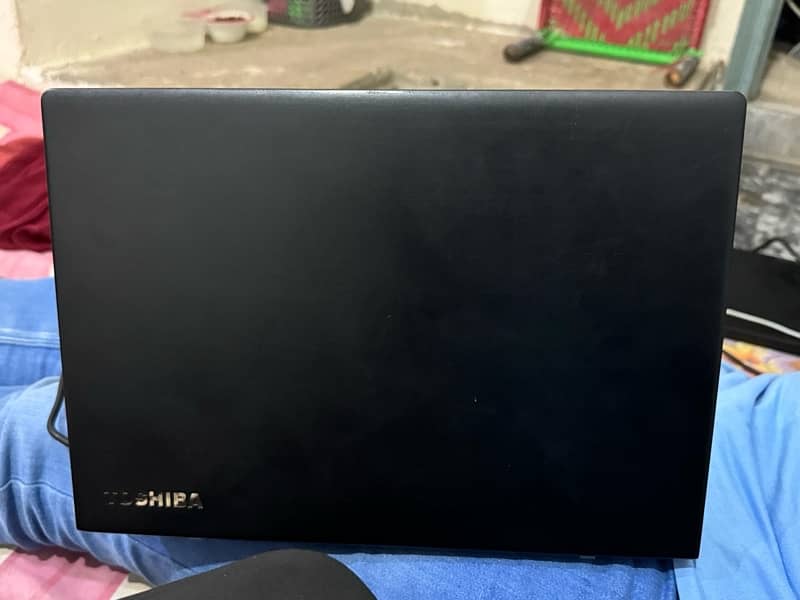 Toshina laptop i7 8th gen 2