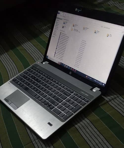 hp laptop for sale . . urgent sale krna hai. . . 0